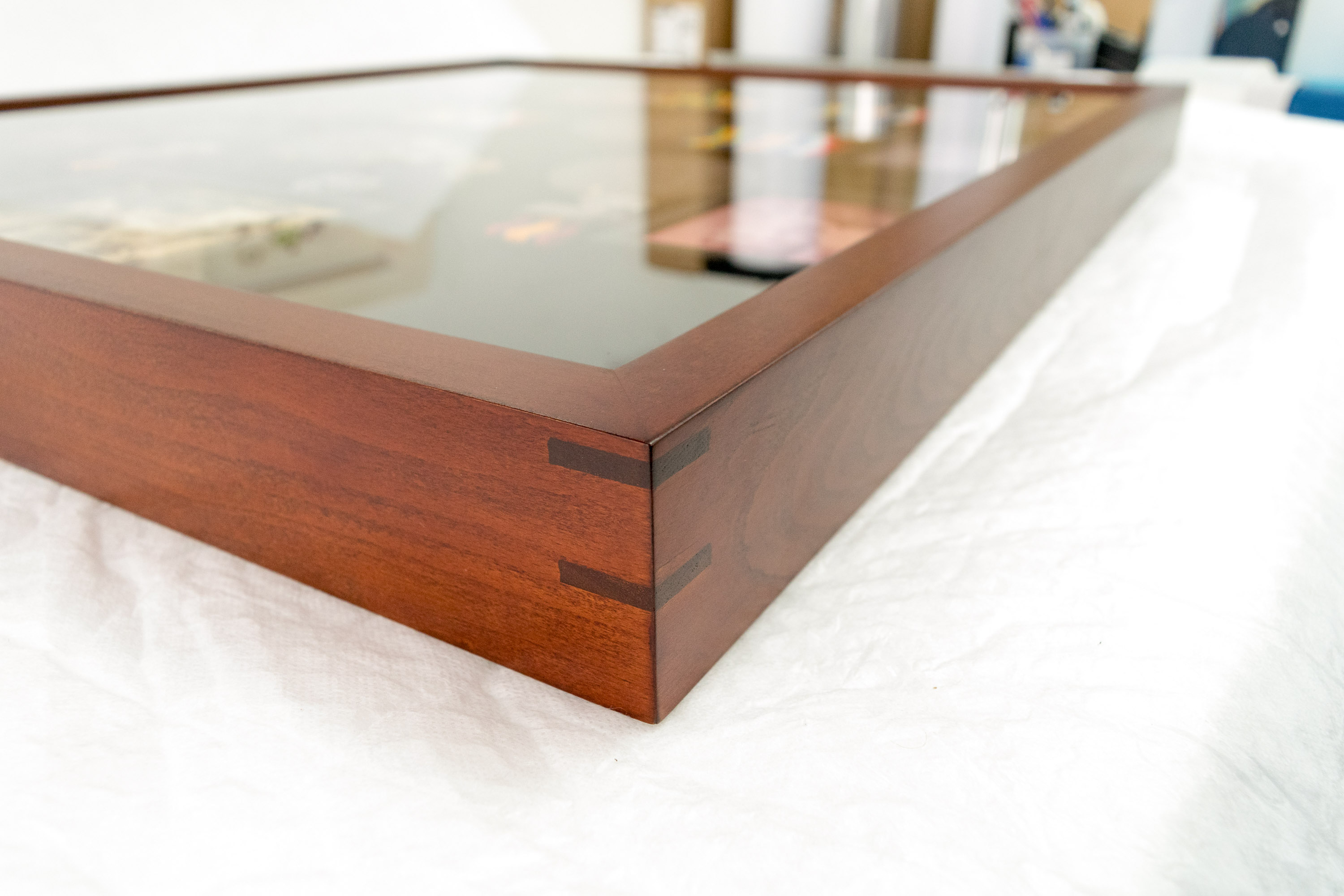 Custom box frames for artwork. / Harten Frameworks