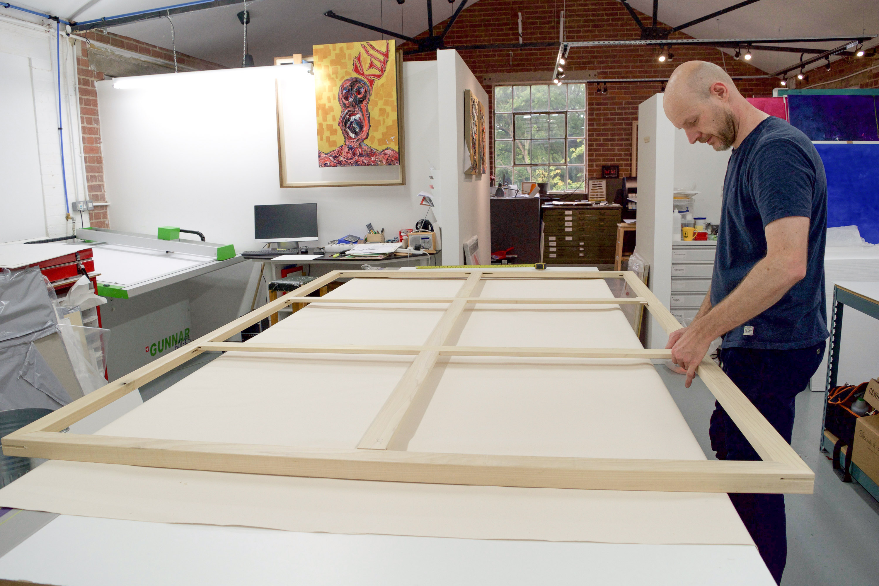 Extra Large Picture Frames (Up to 2.5 meters) / Harten Frameworks