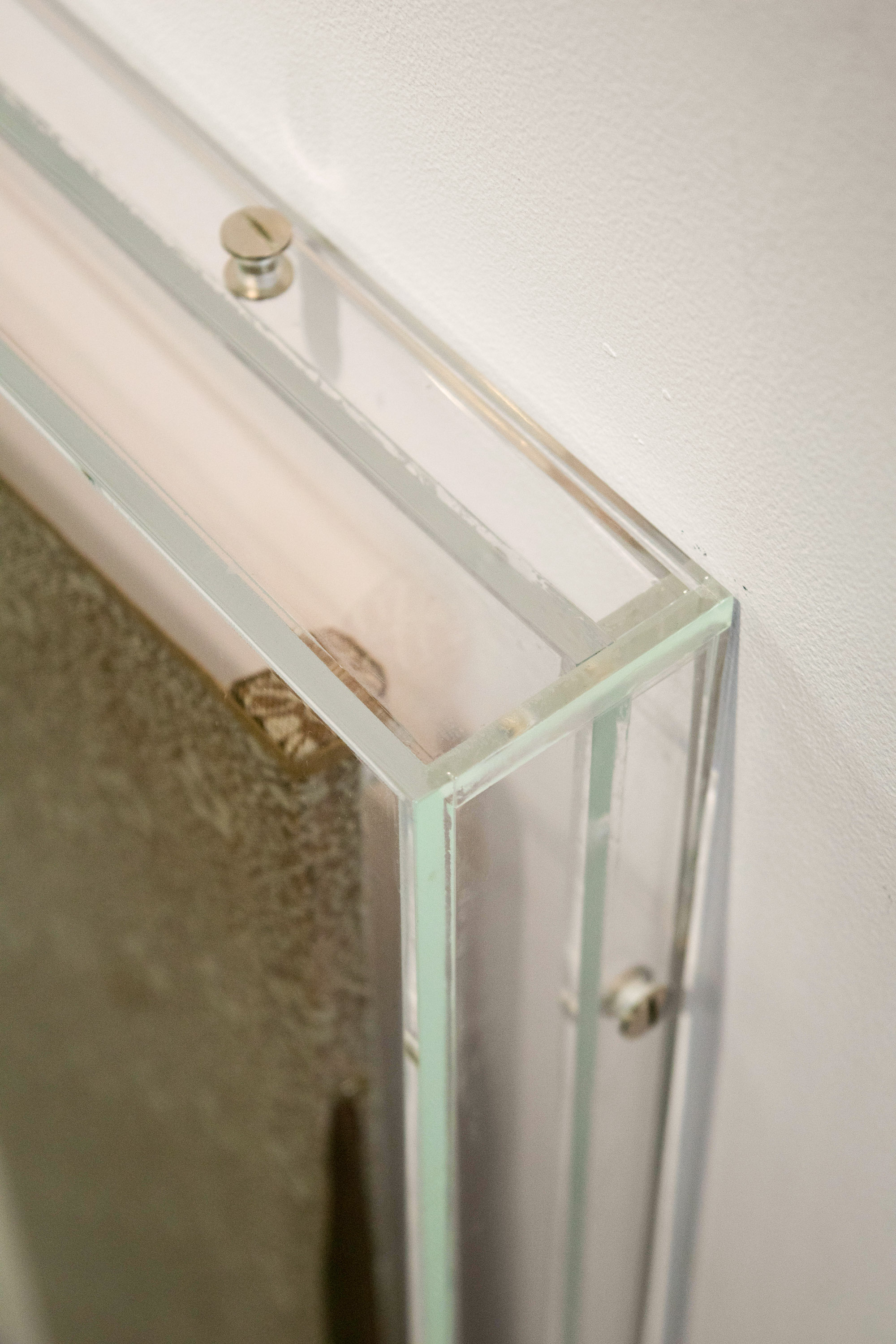 Acrylic Box Frames 👀 See more of your artwork / Harten Frameworks