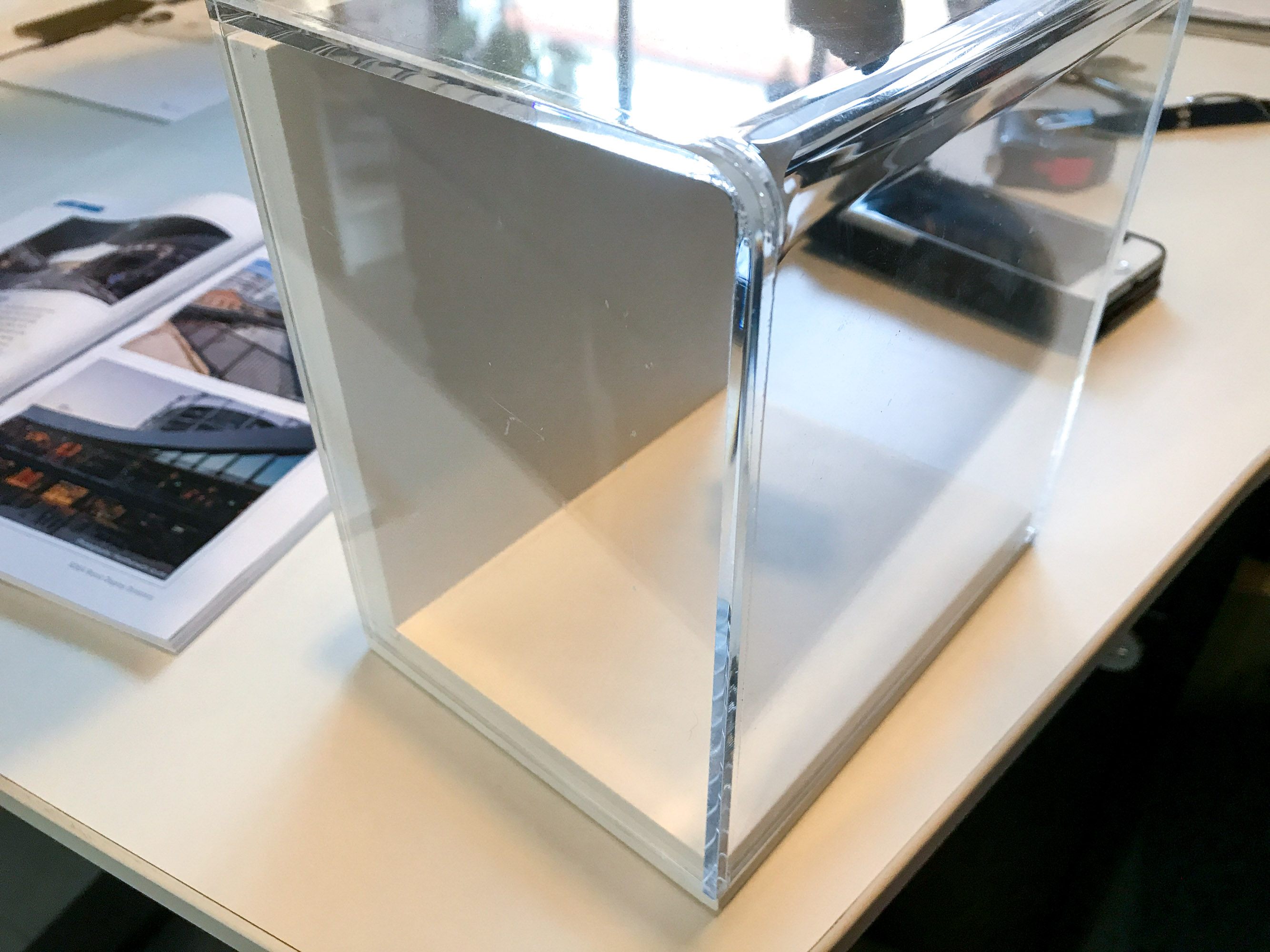 Acrylic Box Frames 👀 See more of your artwork / Harten Frameworks
